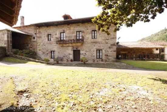 Casona en venta en Cades (Herrerias) - CANTABRIA