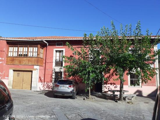 VENTA DE CASA CON TERRENO - VIZCAYA