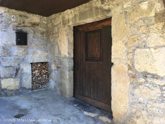 CASA DE PIEDRA EN SOCUEVA - CANTABRIA