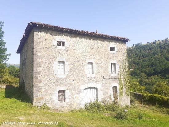 SE VENDE CASA EN REGULES SOBA - CANTABRIA