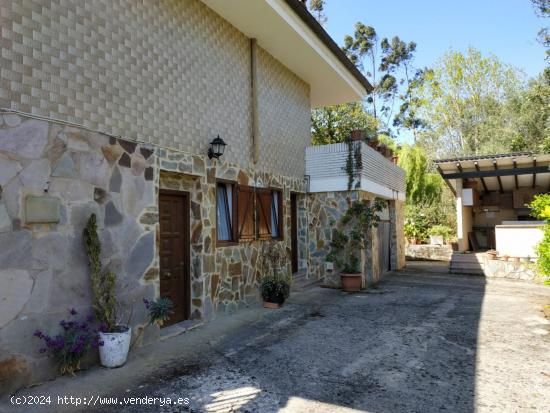 CASA INDEPENDIENTE CON ESTUPENDAS VISTAS  Y CON TERRENO EN COMILLAS - CANTABRIA