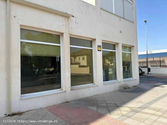 Local comercial listo para entrar a vivir en Zona Hipercor. - CADIZ