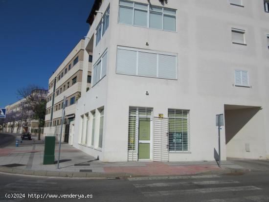 Local comercial listo para entrar a vivir en Zona Hipercor. - CADIZ