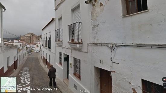 SE VENDE AMPLIA CASA CON BUHARDILLA EN CAZALLA DE LA SIERRA - SEVILLA