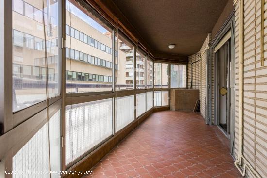 AMPLIA VIVIENDA JUNTO A ALFONSO X. - MURCIA