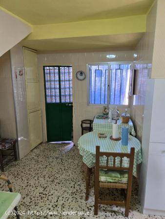 V-606 - CASA EN VENTA EN EL CASTILLO DE LAS GUARDAS - SEVILLA