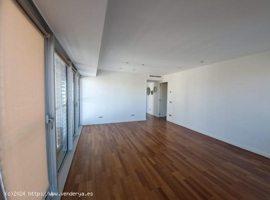 Fantástica vivienda en Diagonal Mar a menos de 5 minutos caminando de la playa. - BARCELONA