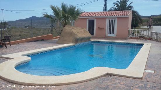 Se Vende en Hondon de los Frailes - ALICANTE