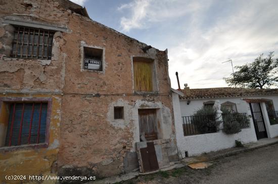 Se Vende en Hondon de las Nieves - ALICANTE