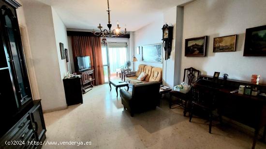 Fuengirola, Zona Miramar -  Piso 3 Dormitorios, Piscina Comunitaria, Terraza - MALAGA