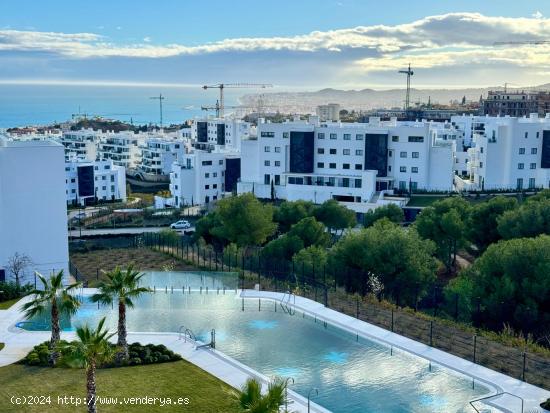  TERMINADO Y TOTALMENTE AMUEBLADO ESTE IMPRESIONANTE ÁTICO CON 131M2 DE TERRAZA ORIENTADA AL SUROEST 