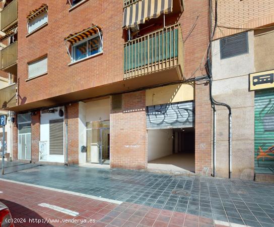 LOCAL COMERCIAL, MAGNIFICA UBICACION PARA EL EXITO DE CUALQUIER NEGOCIO - VALENCIA