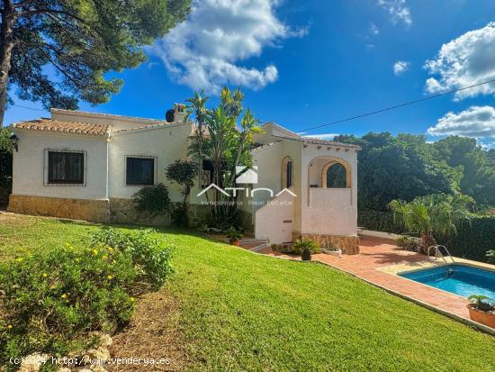 Chalet situado en la exclusiva zona del Tosalet de Jávea - ALICANTE