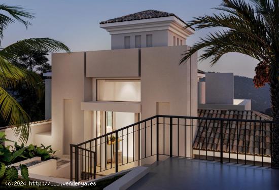 Moderna villa de 6 dormitorios y 6 baños con vistas a la Montaña.  Nueva Andalucía, Marbella - MA