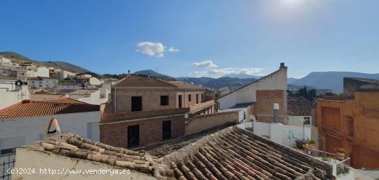 SE VENDE BONITA CASA EN PEGALAR - JAEN