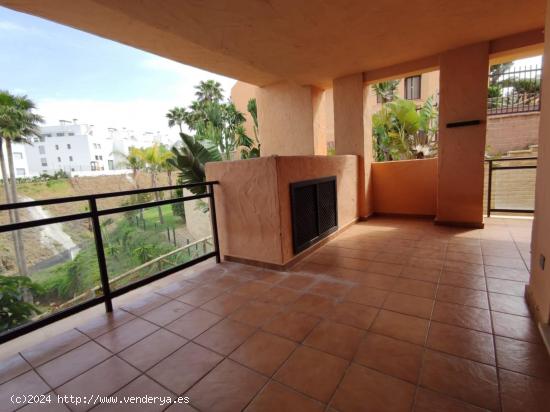 Coqueto y luminoso apartamento de 2 dormitorios y 2 baños  en Calanova Golf, Mijas - MALAGA