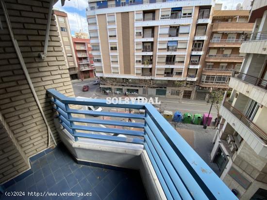 PRECIOSO PISO EN EL CENTRO DE ORIHUELA, ENCIMA DE LA CAIXA Y DRUNI. VIVIENDA TOTALMENTE REFORMADA CO