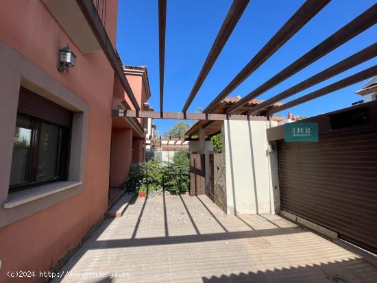 Casa 5D en venta en Hato Verde, Guillena. - SEVILLA