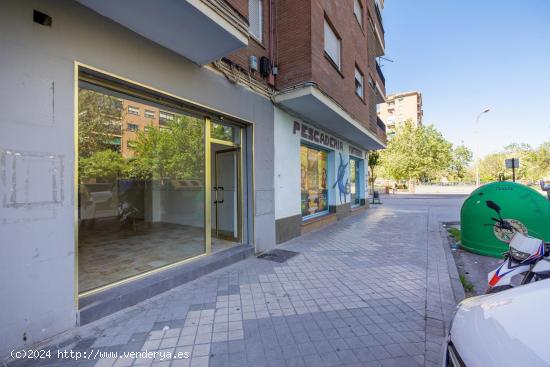 Local comercial en zona de Zaidin vergeles - GRANADA