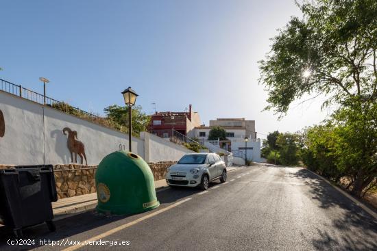 CASA EN VENTA EN HUETOR VEGA. - GRANADA