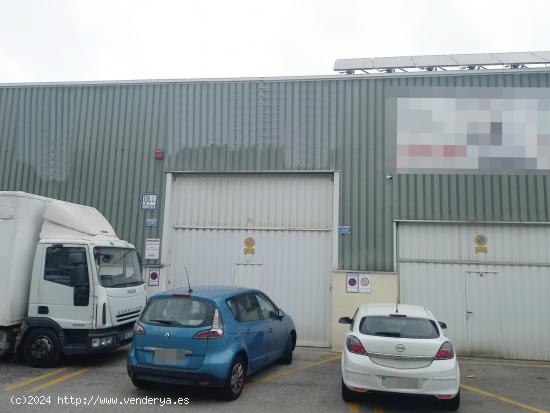 NAVE INDUSTRIAL ACONDICIONADA COMO TALLER MECÁNICO - CANTABRIA