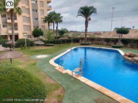 APIHOUSE VENDE APARTAMENTO EN GUARDAMAR EN PRIMERA LINEA DEL PUERTO. PRECIO 143.000€ - ALICANTE