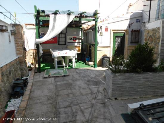 Se Alquila habitacion en Casa Baja  compartida con Propietario y otro inquilino. - TOLEDO