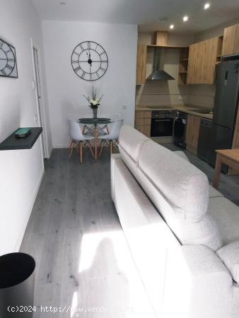 APARTAMENTO EN CARRETERA TRASSIERRA - CORDOBA