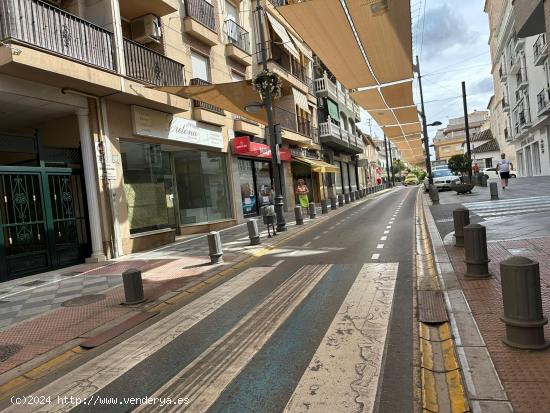 LOCAL COMERCIAL EN PLENA AVENIDA DE ANDALUCÍA!! - GRANADA