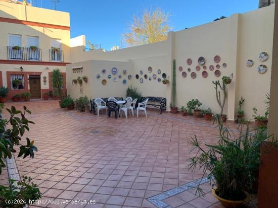 Local Interior en Plaza Rafael Salazar. Villanueva del Ariscal - SEVILLA