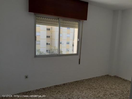 PISO EN VENTA , ZONA AVENIDA SIDONIA , RECUPERACIÓN BANCARIA - CADIZ