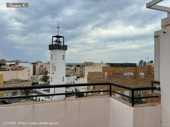 ATICO EN EL PARADOR - ALMERIA