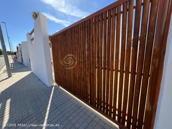 Lujosa villa en una sola planta con piscina de estilo ibicenco en zona residencial en Polop - ALICAN