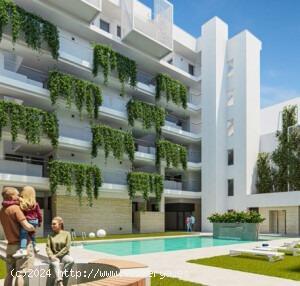 Nuevo Residencia con vistas laterales al mar en Torrevieja - ALICANTE