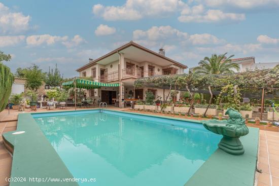 Gran chalet en la Urb. Los Girasoles, Otura! - GRANADA