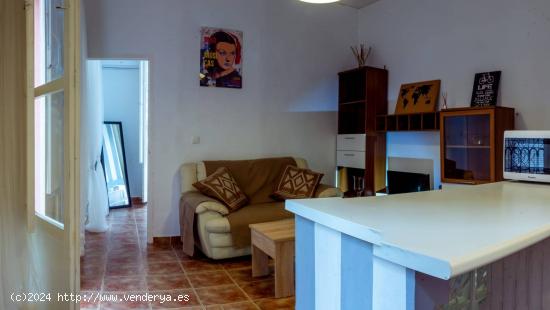 SE ALQUILA APARTAMENTO POR TEMPORADAS EN EL CENTRO DE CARTAGENA. - MURCIA