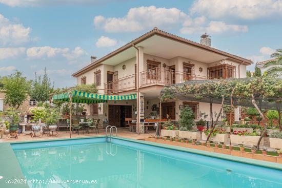 Gran chalet en la Urb. Los Girasoles, Otura! - GRANADA