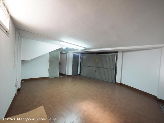 Vivienda totalmente amueblada junto a calle Oriente, de 3 dorm, garaje, patio y con ascensor. - CIUD