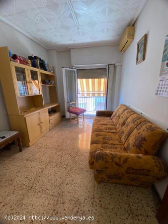 ESPACIOSO APARTAMENTO DE 4 DORMITORIOS - ZONA ELCHE - - ALICANTE