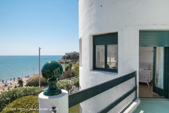 IMPRESIONANTE VILLA A PRIMERA LINEA DE PLAYA EN OROPESA - CASTELLON