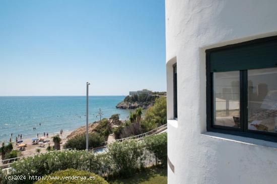 IMPRESIONANTE VILLA A PRIMERA LINEA DE PLAYA EN OROPESA - CASTELLON