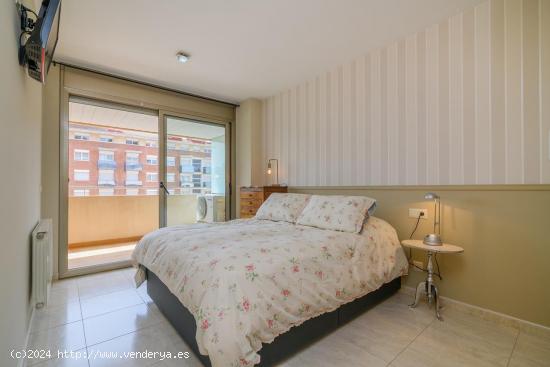 Fantástica vivienda en zona Bases de Manresa con parking i trastero - BARCELONA