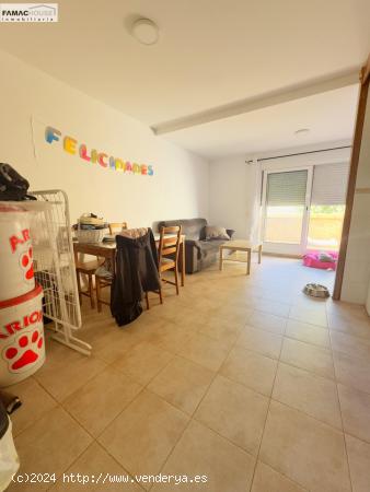 ATENCIÓN INVERSORES!!!! EN VENTA Edificio de 2 apartamentos y un local en San Martín de la Vega. -