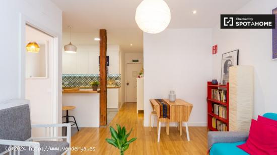 Elegante apartamento de 1 dormitorio en alquiler en Lavapiés - MADRID