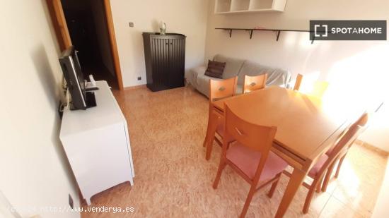 Alquiler de habitaciones en apartamento de 3 dormitorios en Fort Pienc - BARCELONA