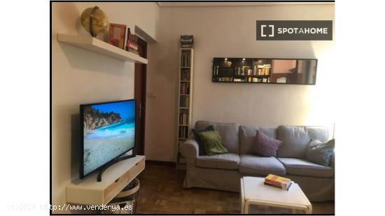 Alquiler de habitaciones en apartamento de 3 dormitorios en Nueva España - MADRID