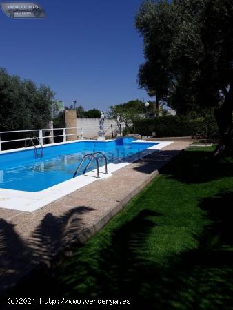 Oportunidad!!!Ideal Inversores o Particular finca de Recreo!!.Las instalaciones cuenta con piscina p