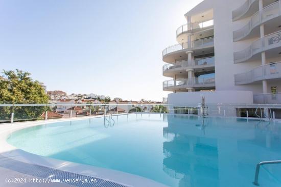 EXCLUSIVO ÁTICO DÚPLEX EN BENALMÁDENA COSTA - MALAGA