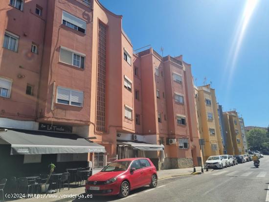 VENTA PISO EN EL CENTRO - CADIZ