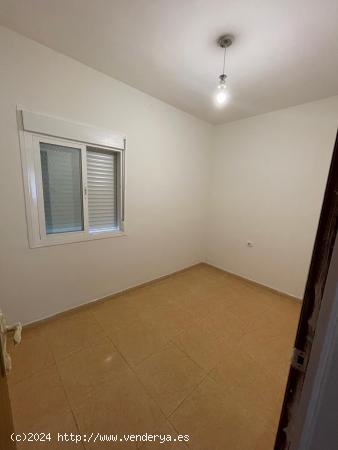 SE VENDE PISO IDEAL PARA INVERSION - CADIZ